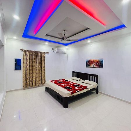 La Bay Luxury Beach Bungalow Пондичери Екстериор снимка