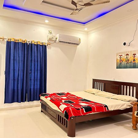La Bay Luxury Beach Bungalow Пондичери Екстериор снимка