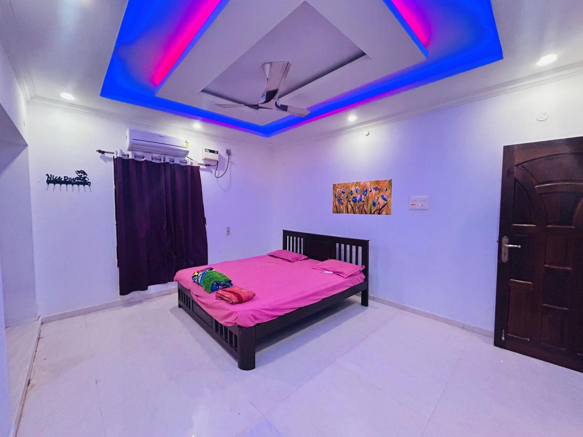 La Bay Luxury Beach Bungalow Пондичери Екстериор снимка